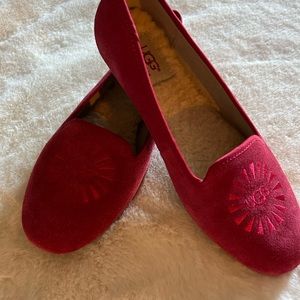 UGG W Alloway Suede Flats Size 6 Crimson NEW with out tags